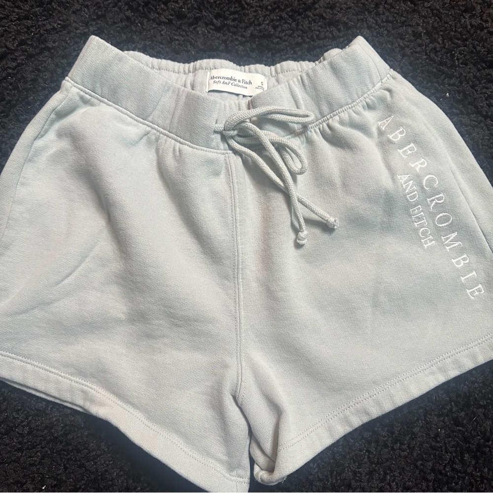 006 Abercrombie & Fitch Gray Women's Shorts - Size small